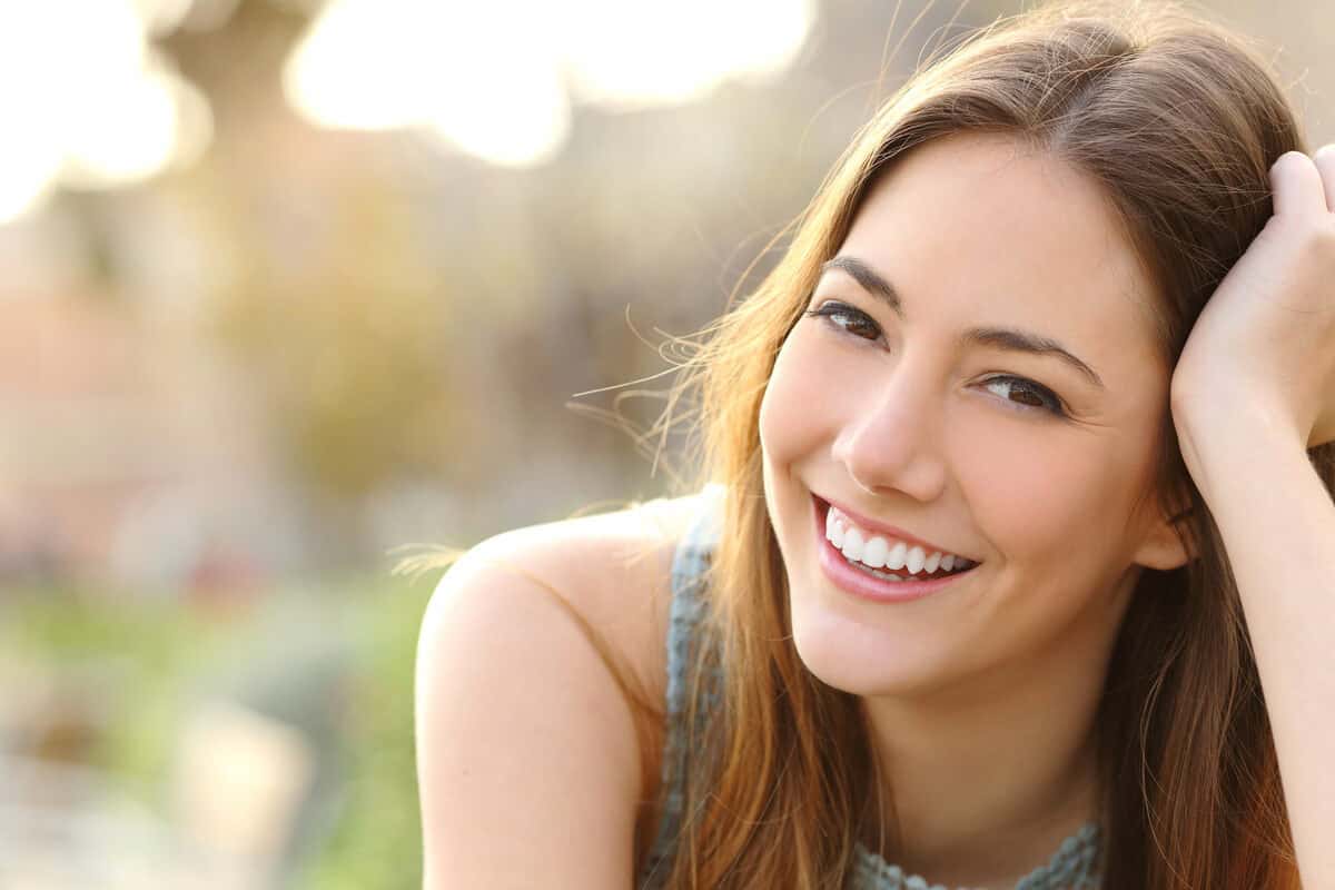 Golden Grin Revolutionizing Dental Health with Single Tooth Implant Replacement